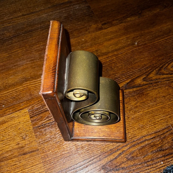 Vintage Gold Scroll Brass Metal Bookend Wooden Plank - Picture 5 of 8